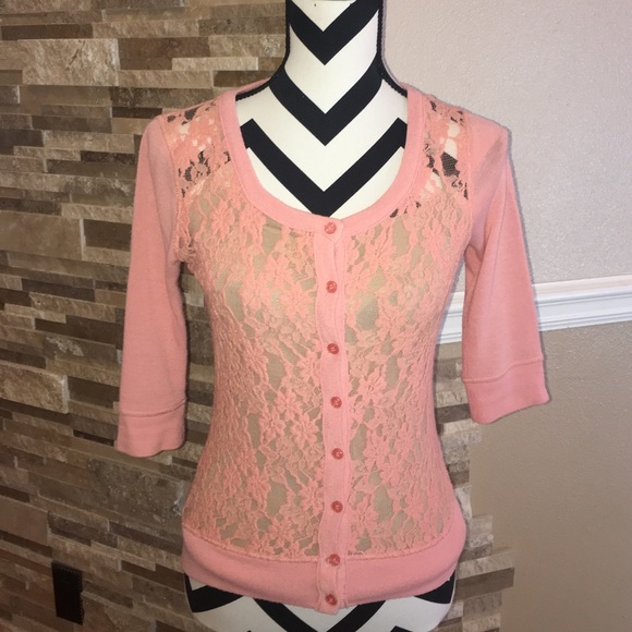 Rue21 Tops - 🔥5 for 30 Rue 21 Peachy Lace Sweater C73