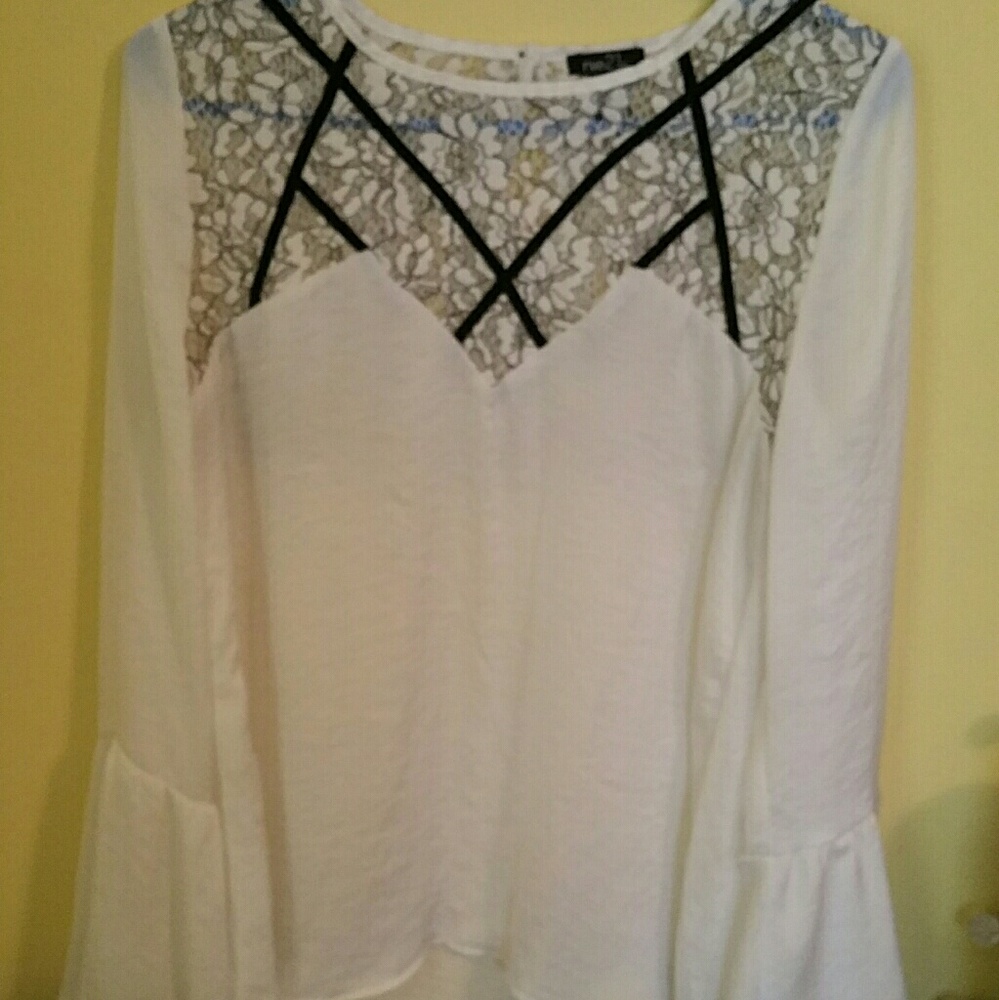 Cute top worn once like new