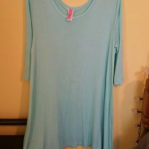 Cute Tunic top worn a few times but like new
