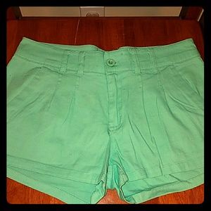 Causal comfy fit shorts