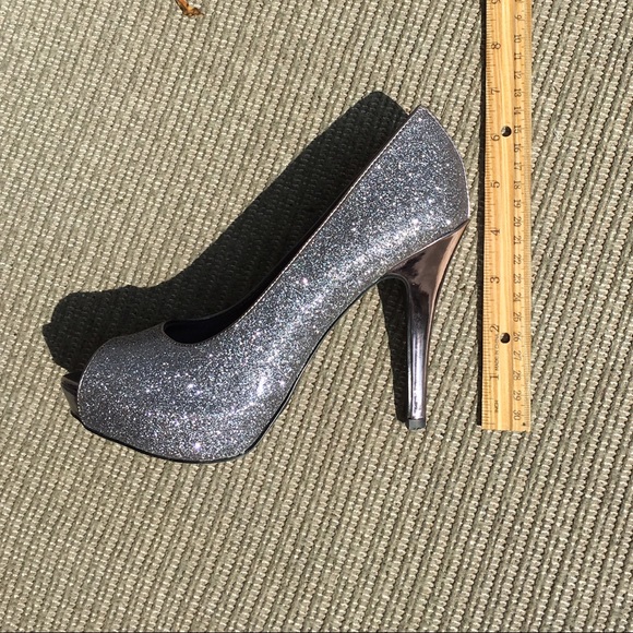 Jacqueline Ferrar heels - Picture 6 of 6