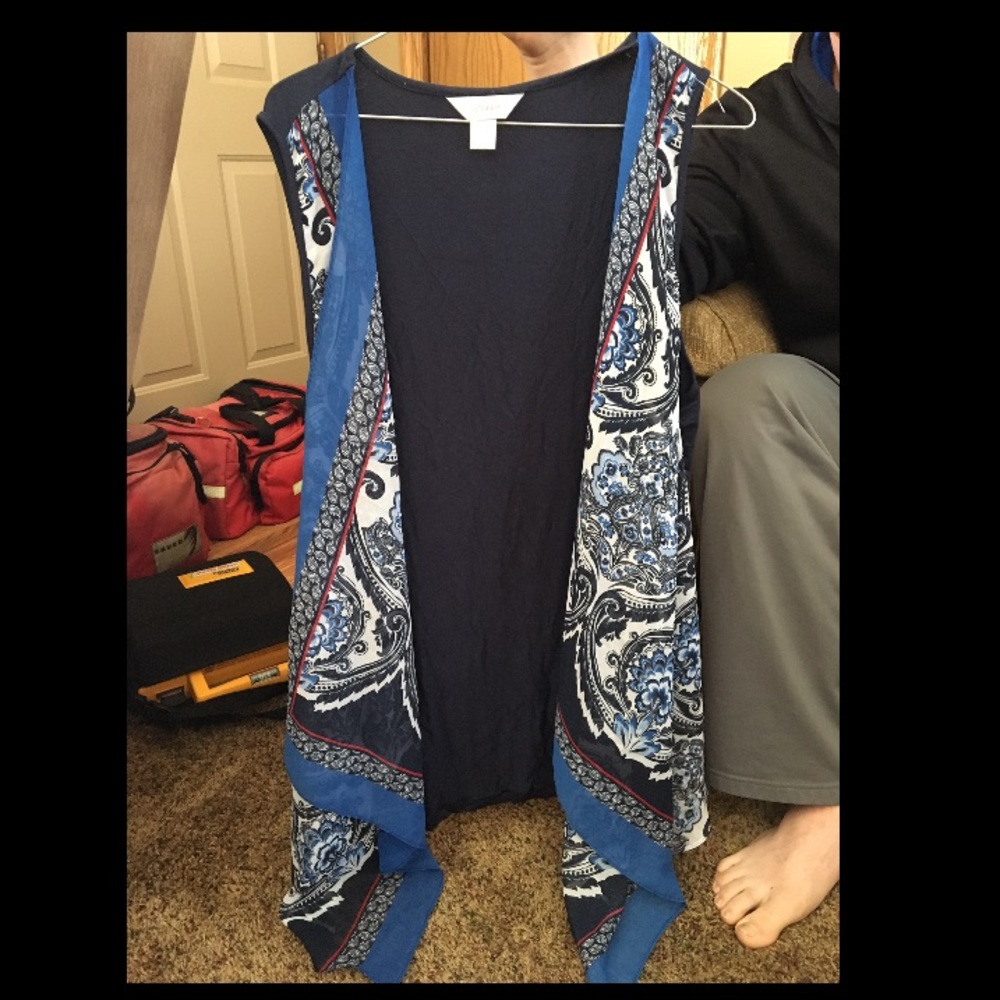CJ Banks no sleeve cardigan