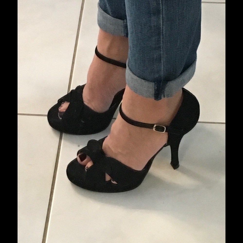 Steve Madden Ankle Strap Peep Toe Suede Heels