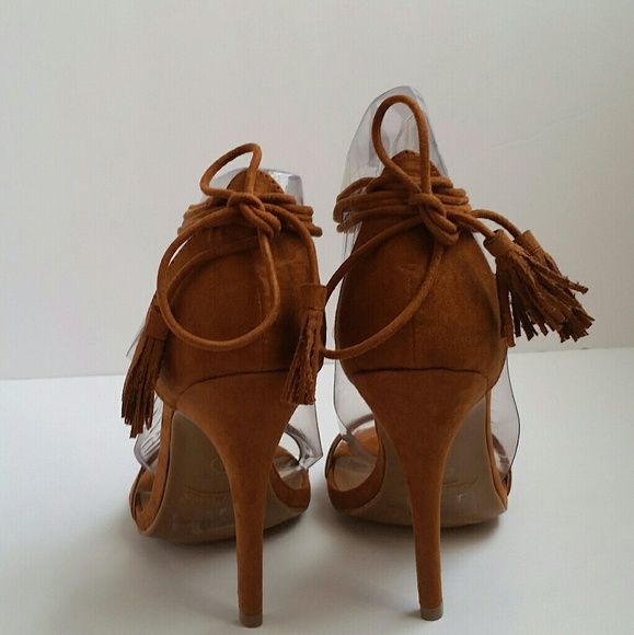 🚨Ankle-tie tassel heels - Picture 2 of 6