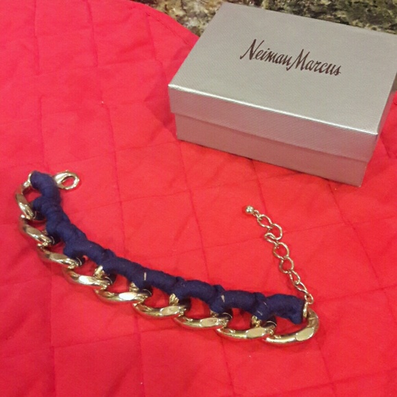 Bracelet from Neiman Marcus.  Navy blue wrap. 🌺🌹 - Picture 2 of 3