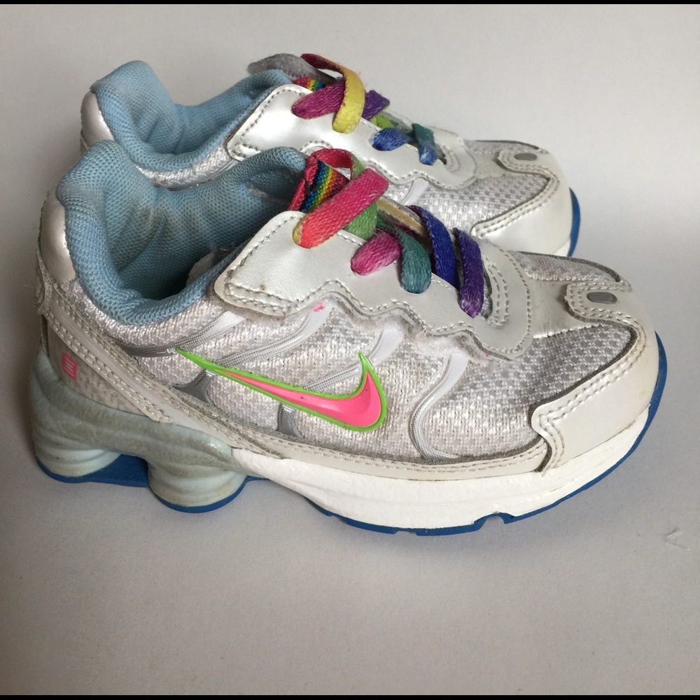 Toddler girl Nike shox size 6
