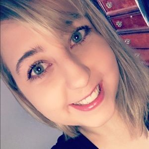 Meet your Posher, Lizzie