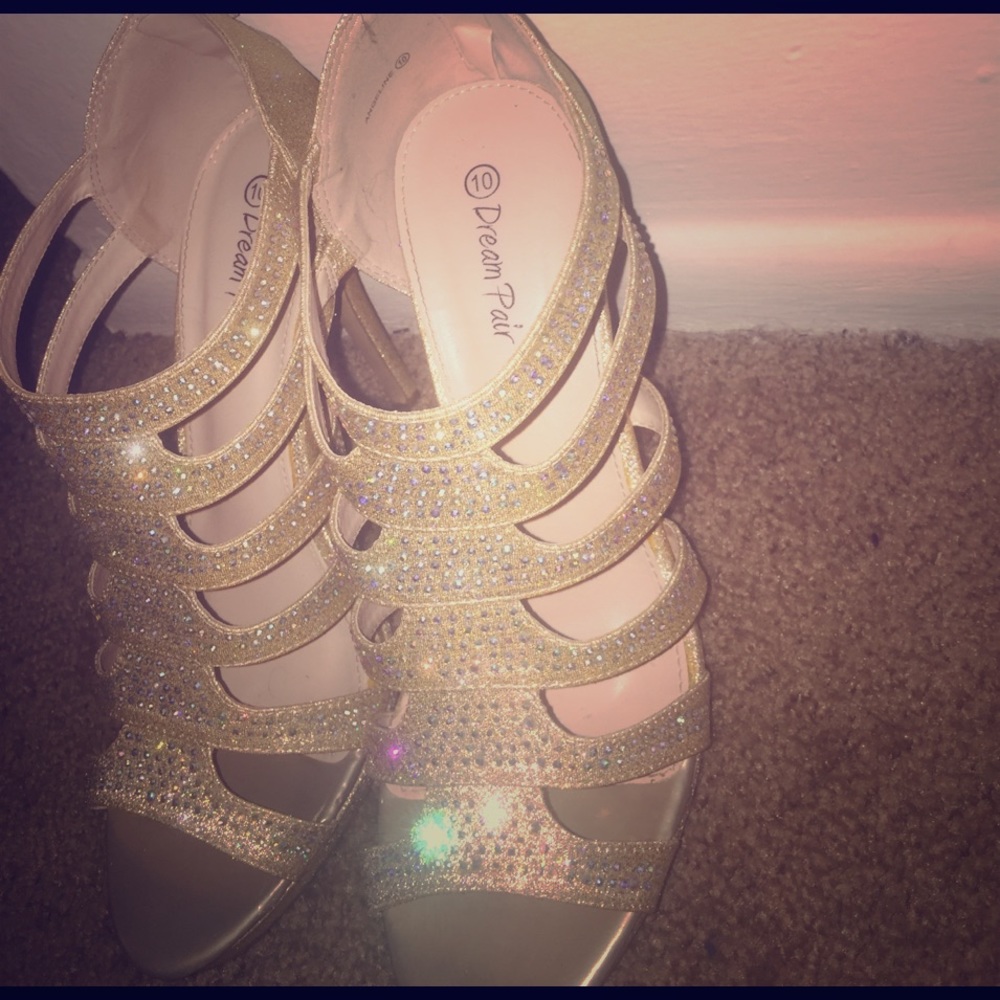SIZE 10 Dream Pair Diamond Studded Gold