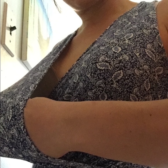 Old Navy Maxi Dress - Picture 4 of 8