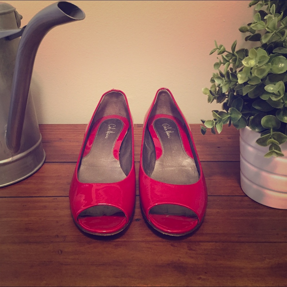 Cole Haan Red Patent Peep Toe Wedges Sz 8
