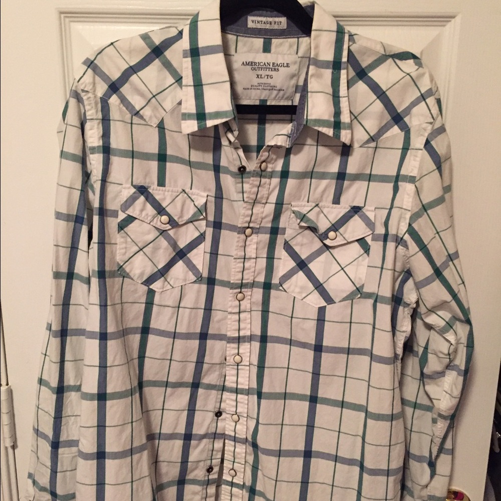 American Eagle vintage fit button down
