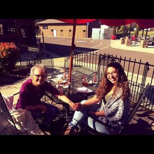 Meet your Posher, Luna