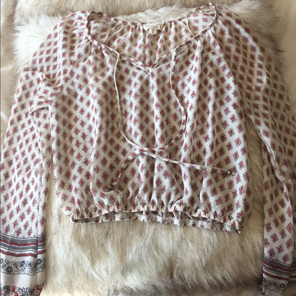 La Hearts Patterned Blouse Size small