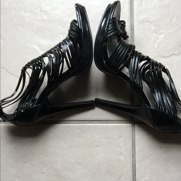 Host Pick🎉 - Picture 4 of 5