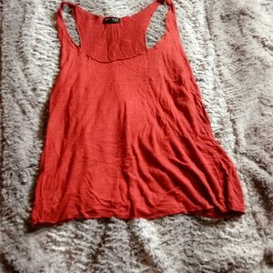 Red flow tank