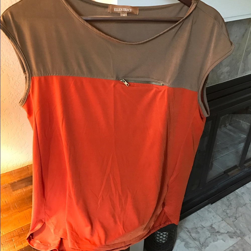 Two colored top.