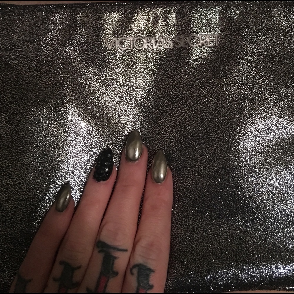 ✨Victoria's Secret small glitter makeup bag