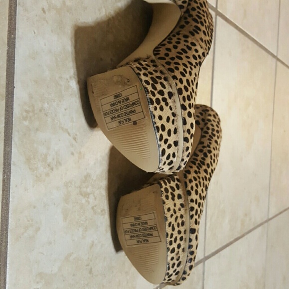 Shoemint Animal Print Fur Platform Heels - Picture 4 of 4
