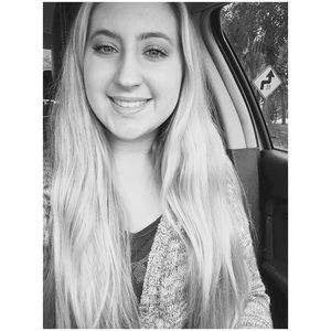 Meet your Posher, Alyssa