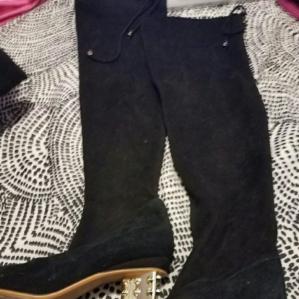 Over the knee suede black boots