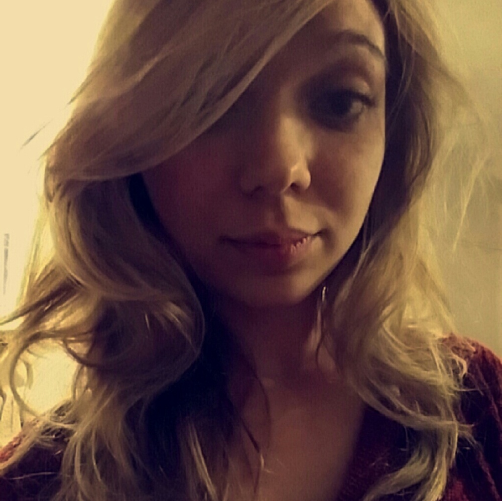 Meet your Posher, Hali