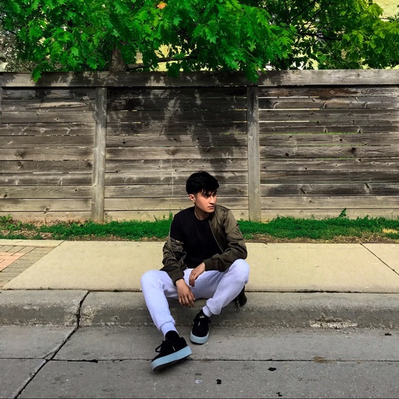 Meet your Posher, Jhorell - Picture 4 of 4