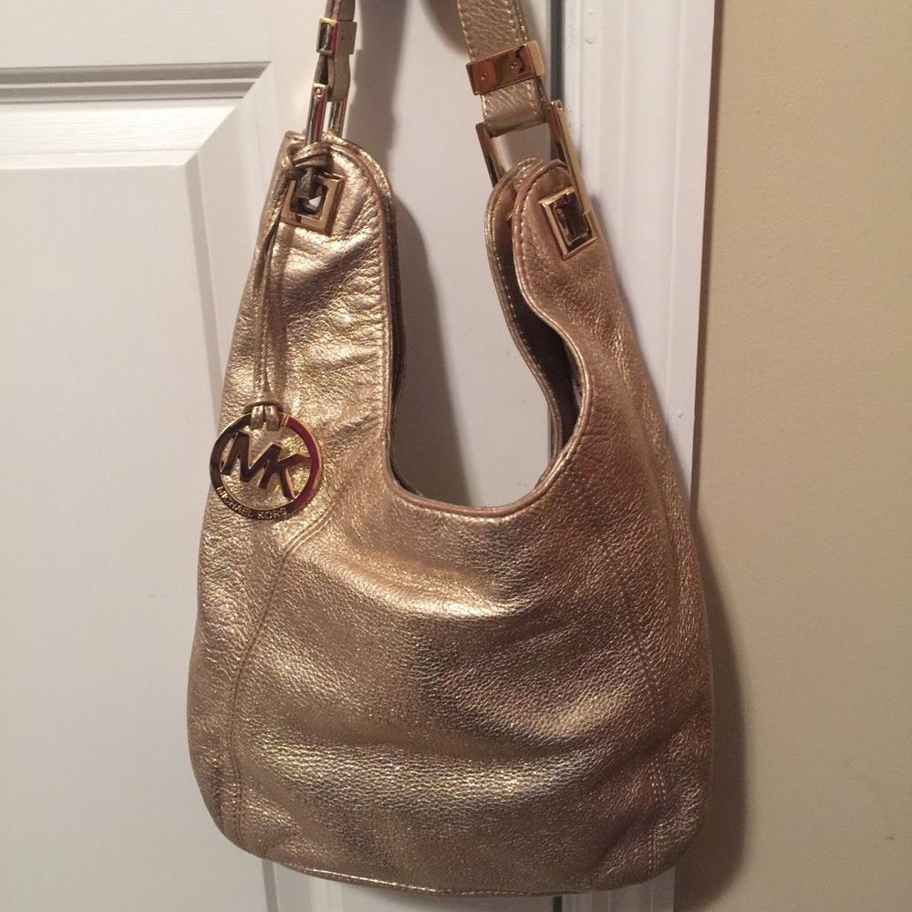 Shoulder bag