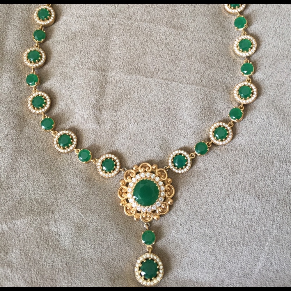 🎊HP New REAL Emerald and Topaz bronze necklace