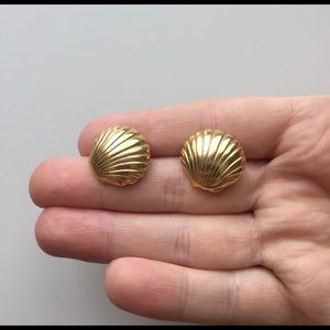 Vintage costume jewelry gold seashell earrings