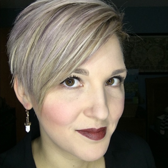 Meet your Posher, Kandi - Picture 5 of 7