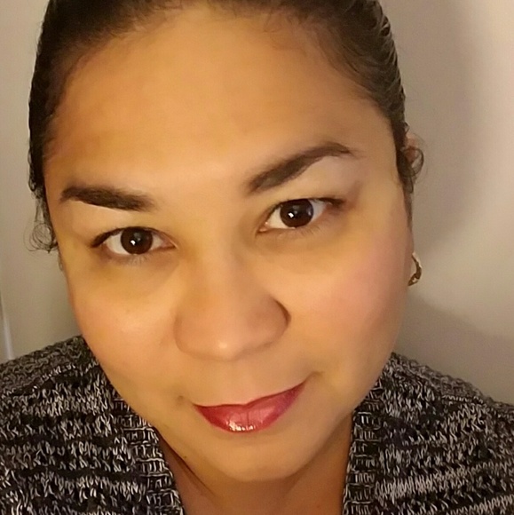 Meet your Posher, Leticia - Picture 3 of 4