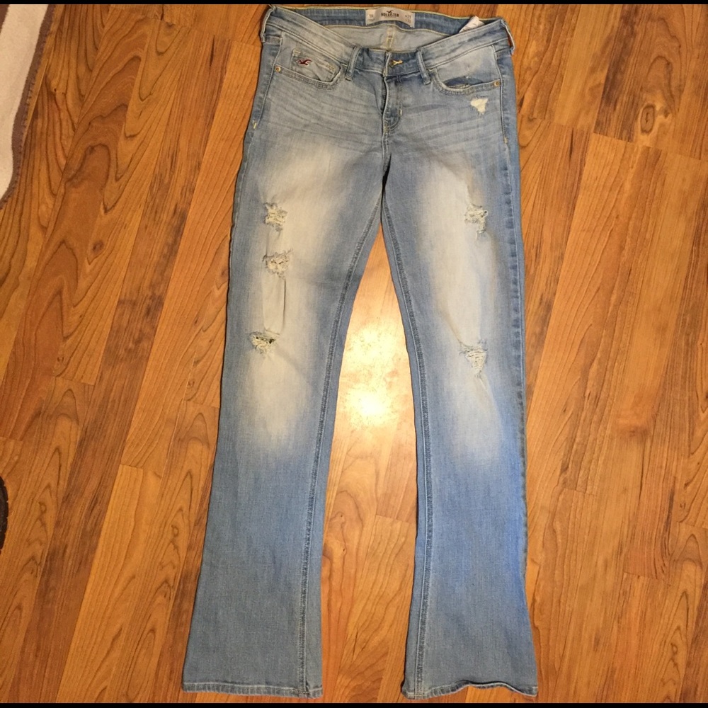 Hollister Distressed Light Wash Denim Jeans 9R