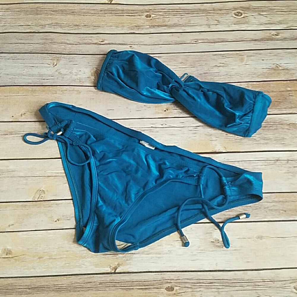🔴Slightly Metalic Blue GapBody swim suit