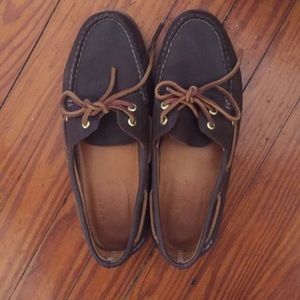 Sperry gold cup size 10