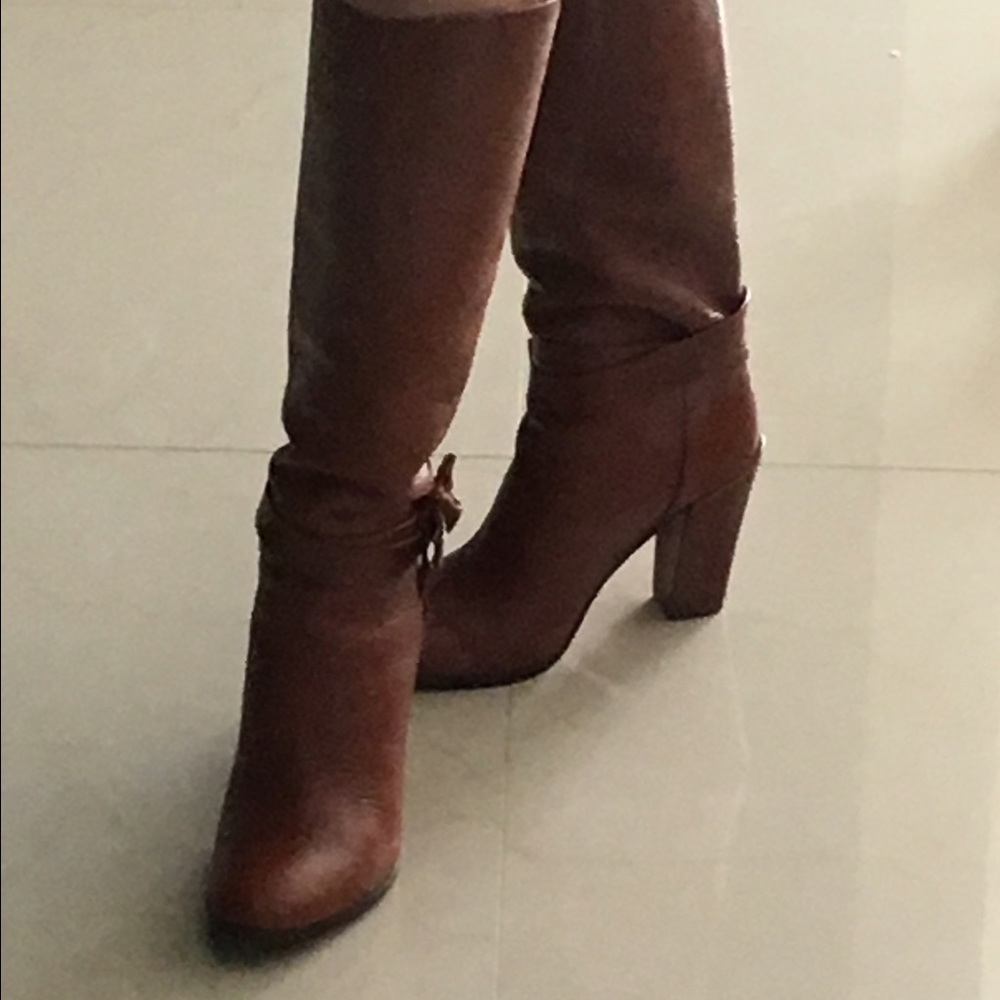 Beautiful tall brown boots. Mandie Kate Spade