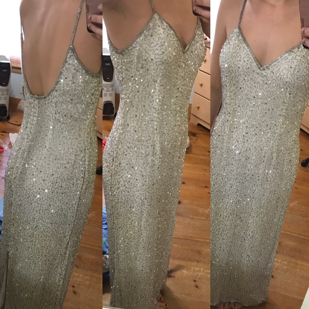 Silver and white Lawerance Kagar