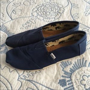 Navy Tom's Women's size 39/9