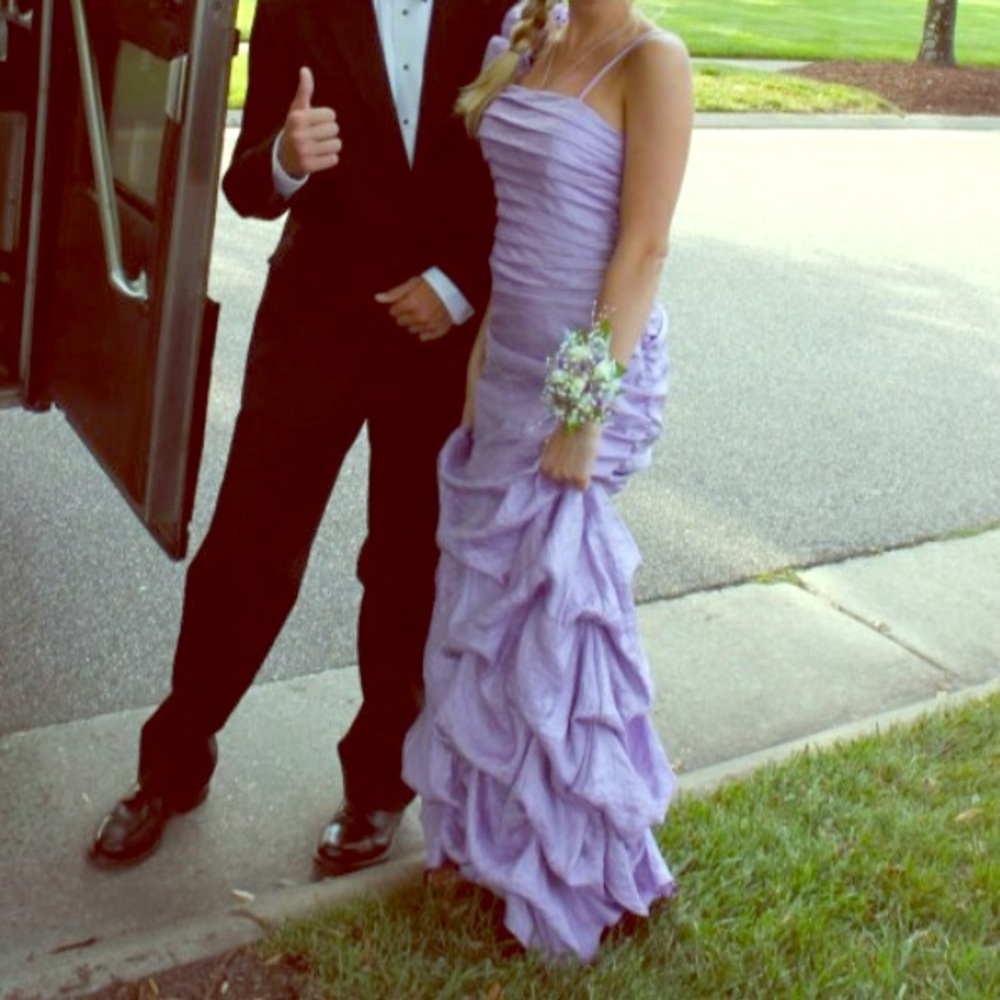 Dillard's Purple prom dress 2-4