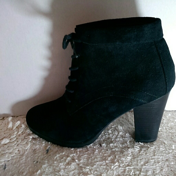 Shoes - Suede booties - retro style