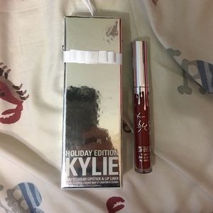 Kylie Lipstick-Merry