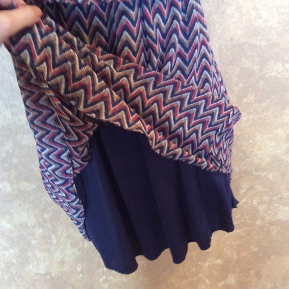 Simple & Chic Dress - Picture 6 of 6