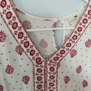 Size Small L.A. Hearts Printed Flounce Top