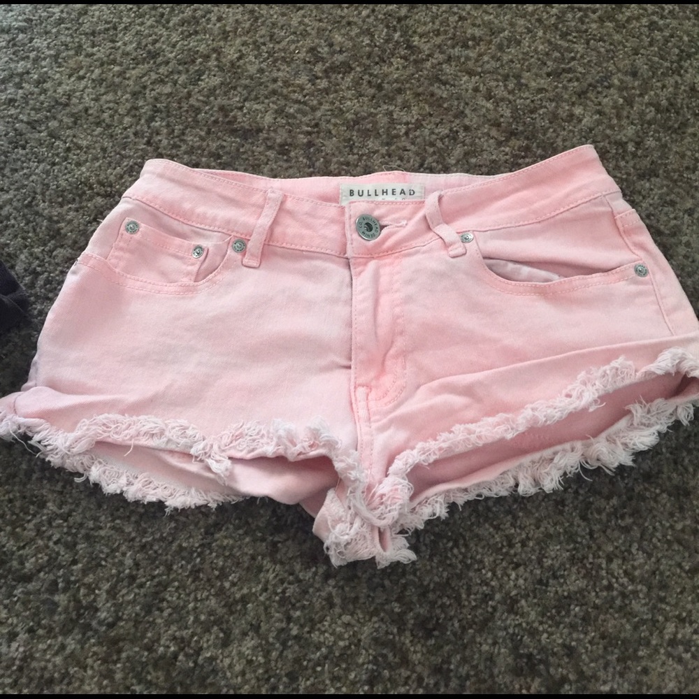 Bullhead pink shorts