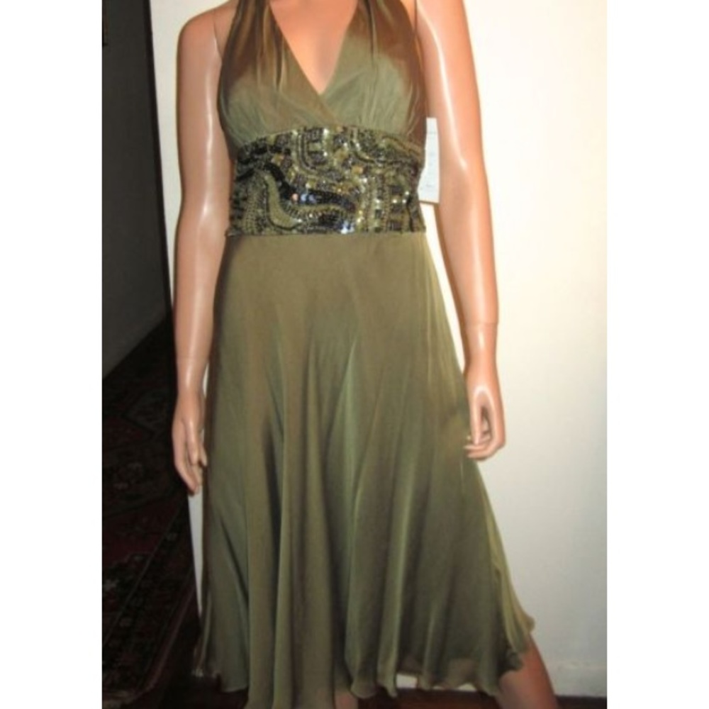 Carmen Marc Valvo dress