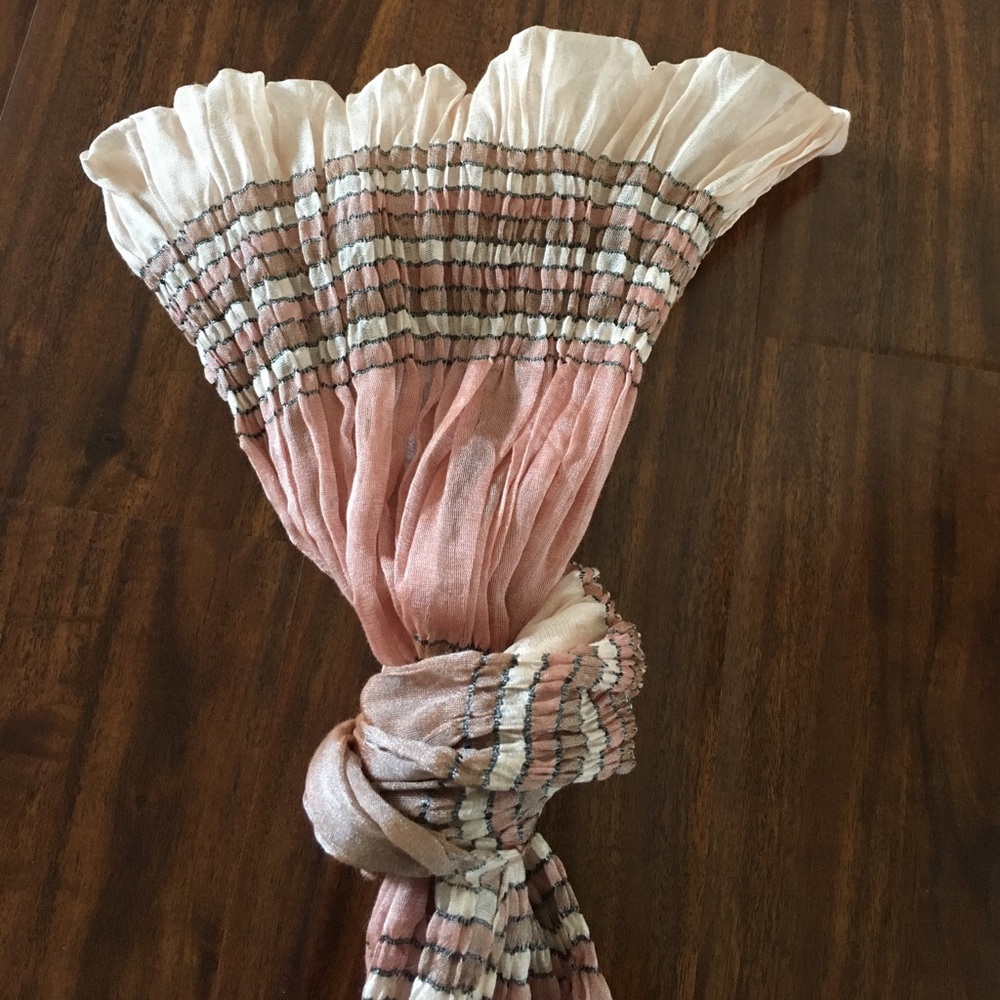 Scarf - Picture 3 of 4