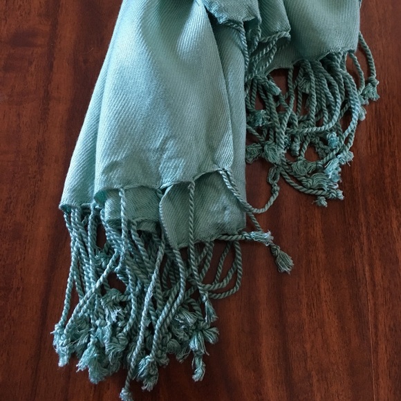 Scarf - Picture 2 of 3