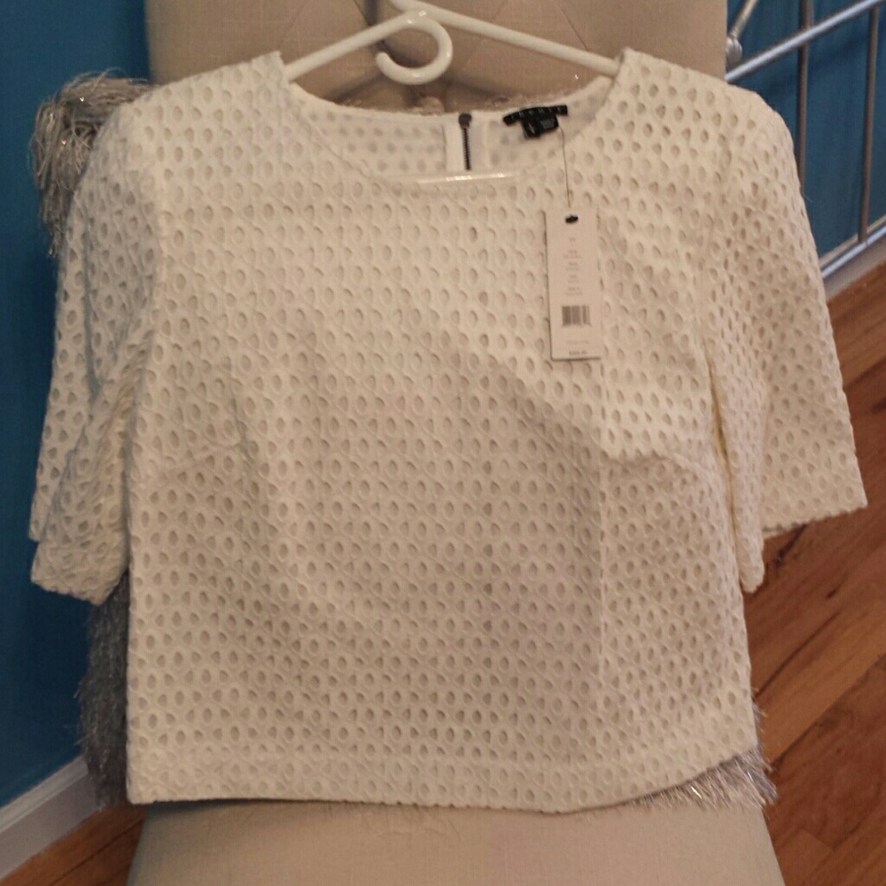 AUTHENTIC THEORY,  Zip Shell Eyelet Top