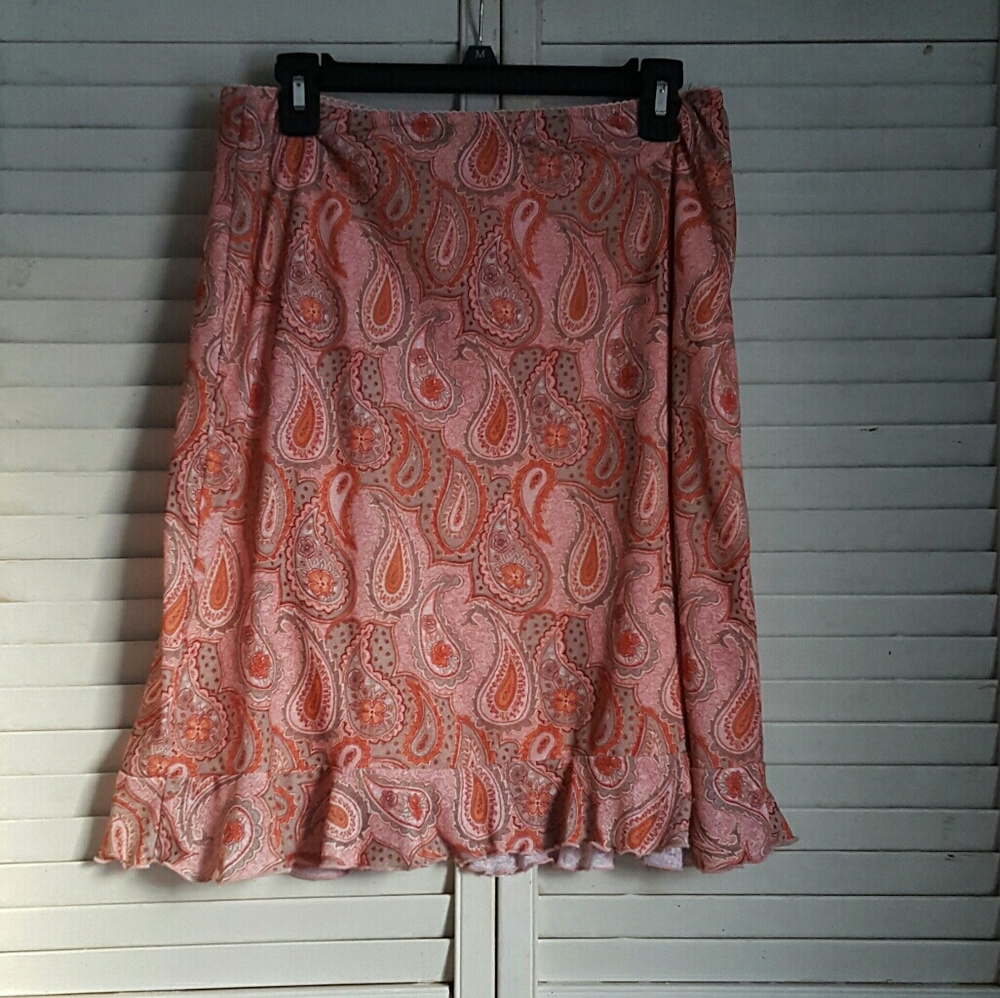 No boundaries skirt