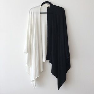 Donni Charm O/S Cape