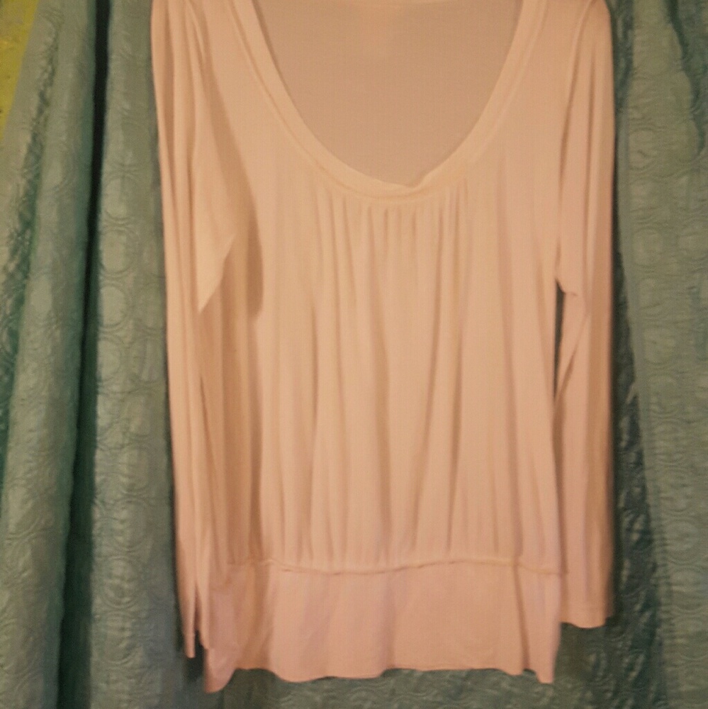 Casual white t shirt feel top